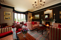  Vacation Hub International | Loch Ness Country House Hotel Lobby