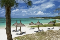  Vacation Hub International | Emeraude Beach Attitude Hotel Main