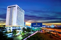 Vacation Hub International | Golden tulip sovereign hotel Main