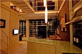  Vacation Hub International | Manhattan Street Facilities