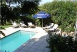  Vacation Hub International | 1 On Queens Guest House Facilities
