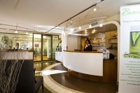  Vacation Hub International | Safari Court Hotel Facilities