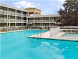  Vacation Hub International | Days Inn University Area Facilities