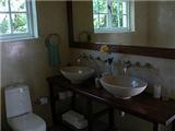  Vacation Hub International | De Trafford Garden Cottage Facilities