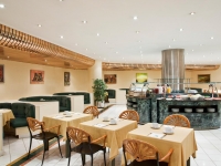  Vacation Hub International | Holiday Inn Lisbon - Continental Facilities