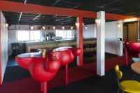  Vacation Hub International | Botel Hotel Facilities