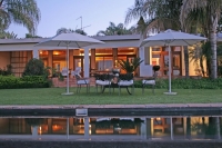  Vacation Hub International | River Place Manor Facilities