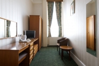  Vacation Hub International | Columbia Hotel London Facilities