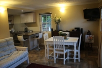  Vacation Hub International | Le Petit Paris Facilities