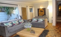  Vacation Hub International | Log Inn Guesthouse Facilities
