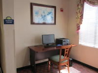  Vacation Hub International | Days Inn by Wyndham Jefferson City Facilities