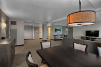  Vacation Hub International | DoubleTree by Hilton Hotel at the Entrance to Universal Orl Facilities