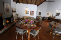  Vacation Hub International | House on Westcliff Facilities