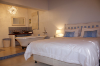  Vacation Hub International | Paella Facilities