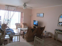  Vacation Hub International | WATERFRONT 5 2b1b Facilities