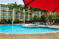 Vacation Hub International | Holiday Inn Buena Park Facilities