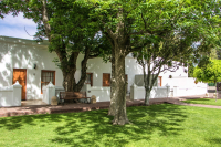  Vacation Hub International | Middle Street Manor Facilities