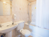  Vacation Hub International | Travelodge Edinburgh Haymarket Facilities