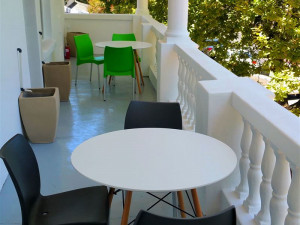  Vacation Hub International | The Vibe Guest Studios Facilities