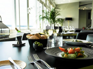  Vacation Hub International | West Cliff Hotel Facilities