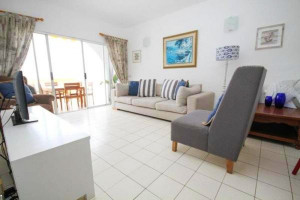  Vacation Hub International | 47 Perissa Facilities
