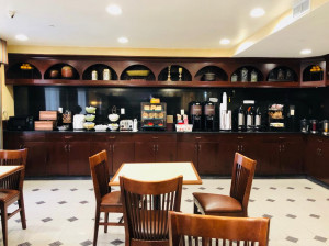  Vacation Hub International | Queens County Inn and Suites Facilities