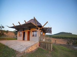  Vacation Hub International | Paradise Falls Facilities