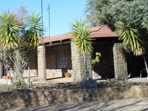  Vacation Hub International | El Rancho Grande Facilities