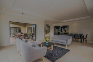  Vacation Hub International | 8 Tinderwood Lane Facilities