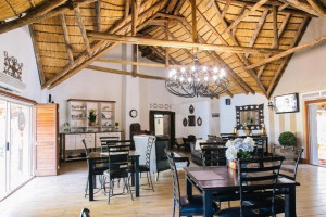  Vacation Hub International | Platjan Lodge Facilities
