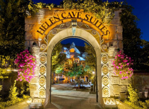  Vacation Hub International | Helen Cave Suites Facilities