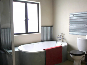  Vacation Hub International | The Tin Shack Facilities