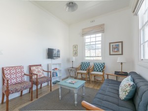  Vacation Hub International | Open Home - Sunny Windsor Apartment in Kalk Bay Facilities