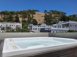  Vacation Hub International | 4 Bayview Terrace De Waterkant Cottages Facilities