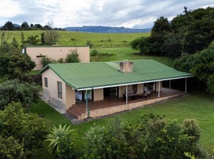  Vacation Hub International | Drakensberg Creek Cottage & Drakensberg Vultures View Facilities