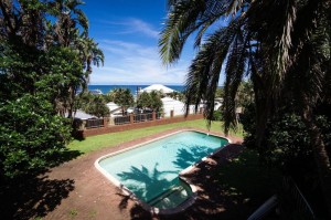  Vacation Hub International | 4 Bedroom Rustic House on 4th Ave Facilities