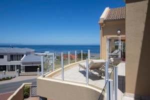  Vacation Hub International | Ocean View living Facilities