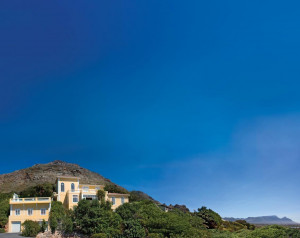  Vacation Hub International | Colona Castle Food
