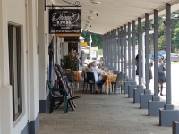  Vacation Hub International | Howick Falls Hotel Food