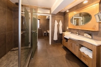  Vacation Hub International | Burg Hotel Food