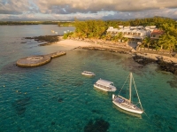  Vacation Hub International | Le Peninsula Bay Beach Resort & Spa Food