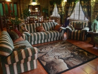 Vacation Hub International | La Rochelle Inn Food