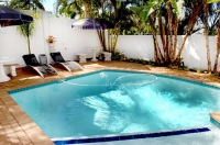  Vacation Hub International | Flamingo Rocks Food