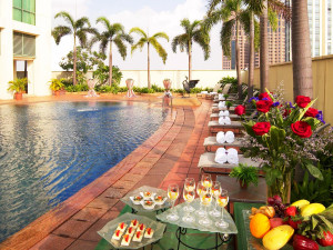  Vacation Hub International | Grand Copthorne Waterfront Food
