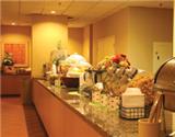  Vacation Hub International | La Quinta Inn & Suites LAX Food