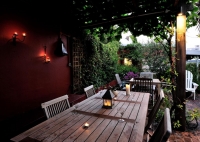  Vacation Hub International | Barry Hall Luxury Apartments Food