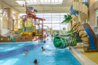  Vacation Hub International | Explorers Hotel Food