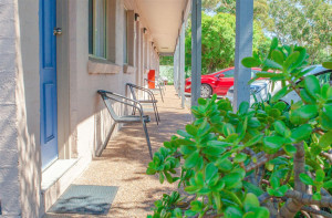  Vacation Hub International | Best Western The Balan Village Motel Food
