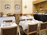  Vacation Hub International | Hotel ibis Styles Calais Centre Food