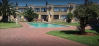  Vacation Hub International | Welkom Inn Food